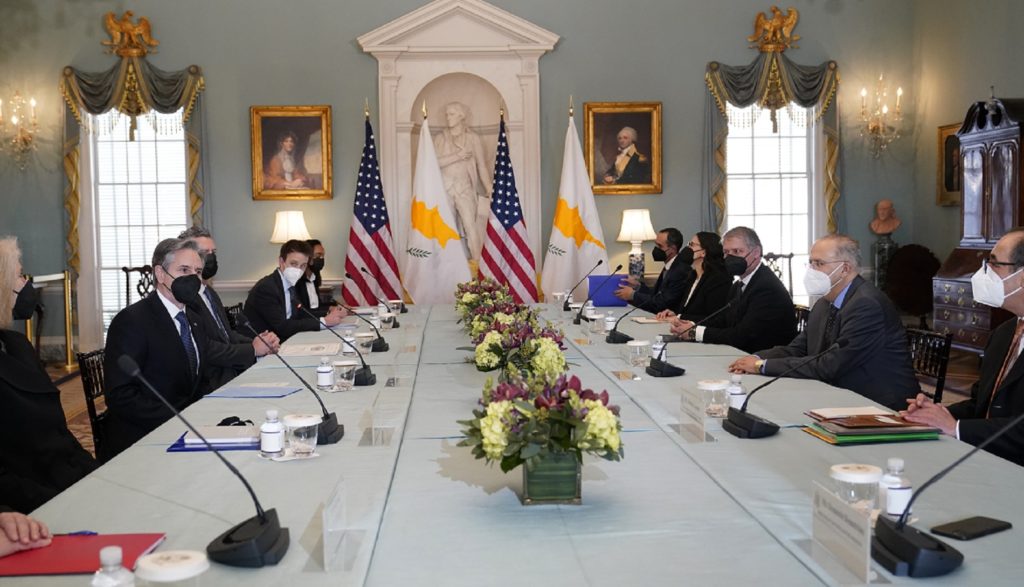 Συνάντηση Μπλίνκεν-Κασουλίδη – Στο επίκεντρο τα επόμενα βήματα για εμβάθυνση συνεργασίας ΗΠΑ-Κύπρου