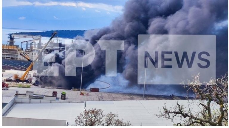 Aναζωπυρώθηκε η φωτιά στο Euroferry Olympia (video)