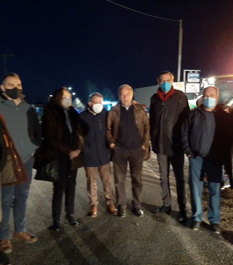 Επίσκεψη του ΣΥΡΙΖΑ-ΠΣ Μαγνησίας στο αγροτικό μπλόκο του Ριζομύλου