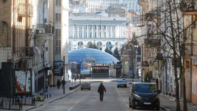 Ο ρωσικός στρατός ανοίγει έναν ασφαλή διάδρομο για την εκκένωση του Κιέβου