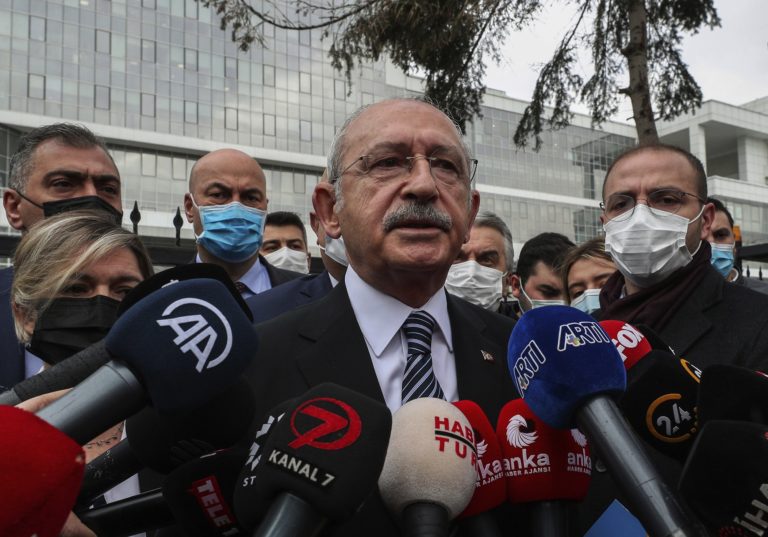 Τουρκία: «Δεν πληρώνω» από τον αρχηγό της αξιωματικής αντιπολίτευσης κατά της ακρίβειας στο ρεύμα