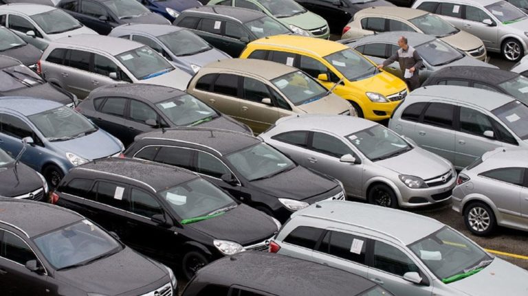 Περιβαλλοντικό τέλος 3.000 ευρώ σε παλαιά ρυπογόνα μεταχειρισμένα αυτοκίνητα (video)