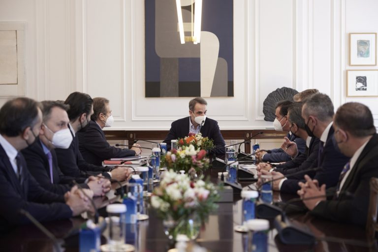 Συνάντηση του Κ. Μητσοτάκη με ΕΣΕΕ: Η κυβέρνηση έχει υλοποιήσει σχεδόν το σύνολο των προεκλογικών της δεσμεύσεων