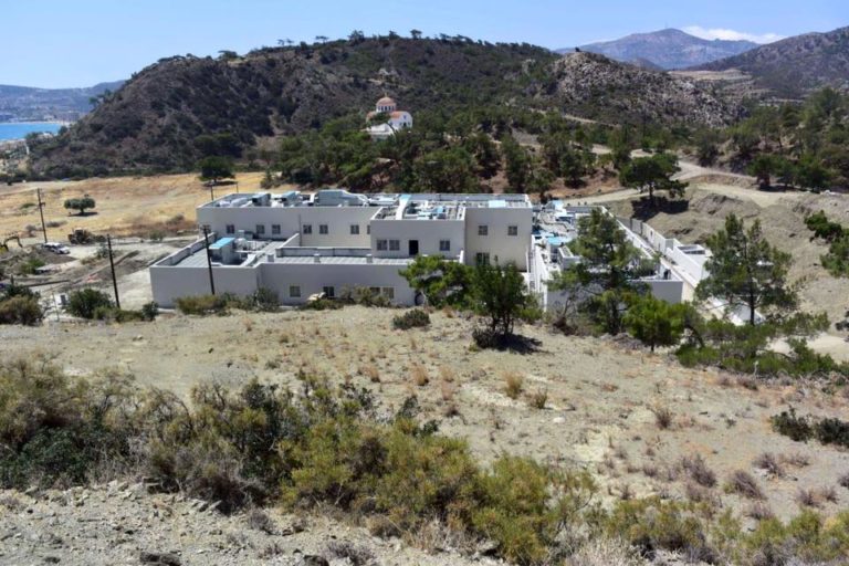 Κάρπαθος: Υπογραφή εργολαβικής σύμβασης για τη διευθέτηση ομβρίων υδάτων του νέου Νοσοκομείου