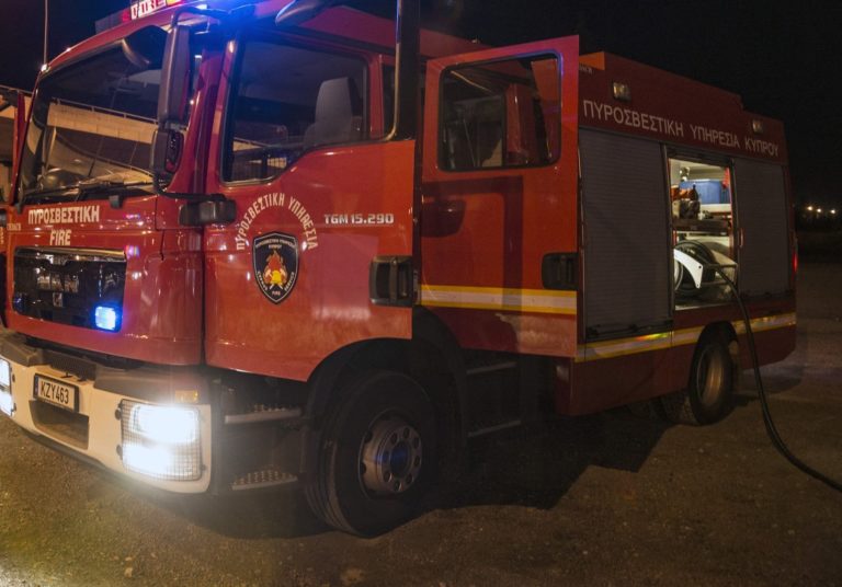 Θεσσαλονίκη: Φωτιά σε όχημα στην περιφερειακή οδό