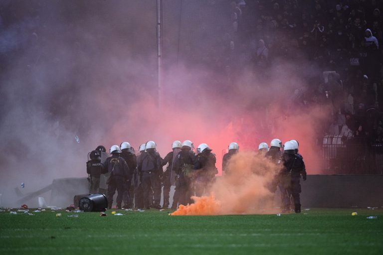 Μέτρα για την καταπολέμηση της οπαδικής βίας – Αυστηριοποιείται το νομοθετικό πλαίσιο