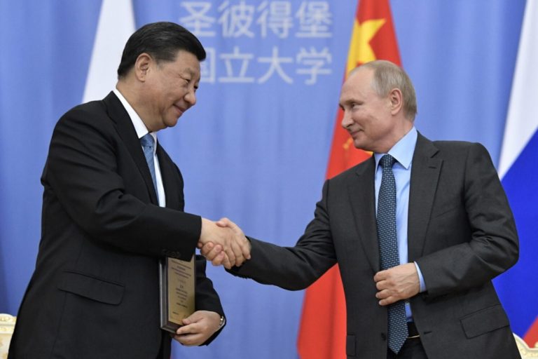 Σ. Σέρμπος στο Πρώτο: Οι Ρώσοι γνωρίζουν ότι σε μια συμμαχία με την Κίνα, η Μόσχα θα είναι ο μικρός εταίρος (audio)
