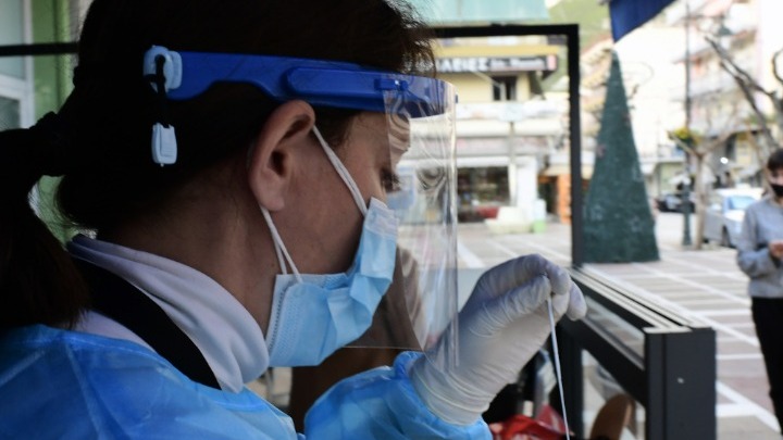 ΕΟΔΥ: Τα 145 σημεία για δωρεάν rapid tests την Παρασκευή 29 Απριλίου 2022