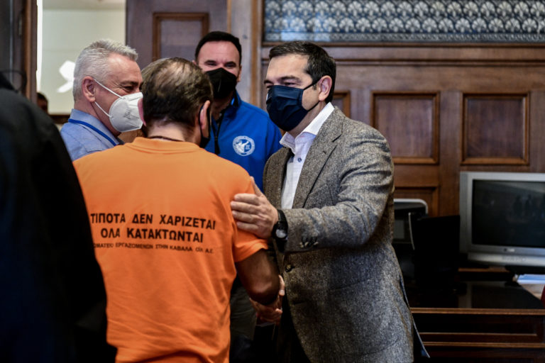 Αλ. Τσίπρας: Ακρίβεια και επίθεση στα εργασιακά δικαιώματα προμηνύουν κοινωνική έκρηξη