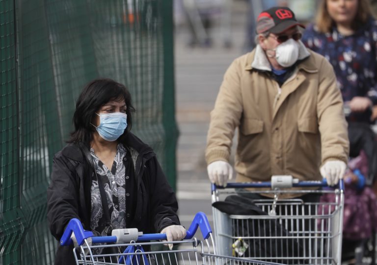 ECDC: Η χρήση μάσκας μειώνει σημαντικά τη μετάδοση του κορονοϊού