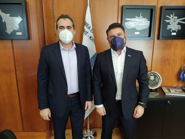 Καλαμάτα: Συνάντηση Δημάρχου με τον Νίκο Χαρδαλιά – Συζήτηση και για το στρατόπεδο “Παπαφλέσσα”