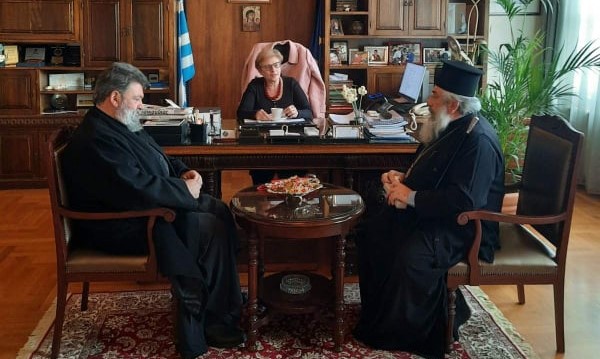 Σε κλίμα συγκίνησης αποχαιρέτισε την Αντιπεριφερειάρχη Ρεθύμνης ο Αρχιεπίσκοπος Κρήτης