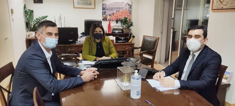 Με την υφυπουργό Τουρισμού συναντήθηκε ο δήμαρχος Σκιάθου
