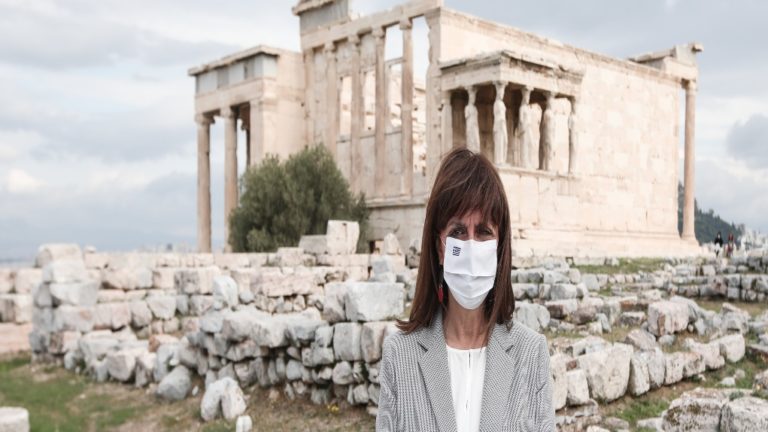 Μήνυμα της Κατερίνας Σακελλαροπούλου προς τους Ομογενείς στην Ουκρανία