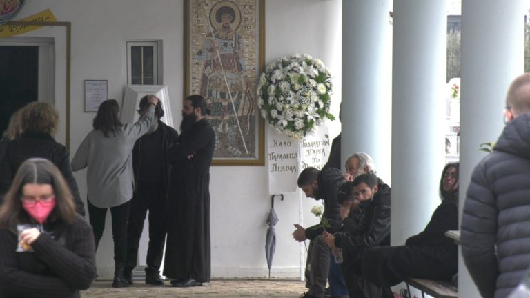 Χανιά: Σε κλίμα οδύνης η κηδεία του 22χρονου Νίκου