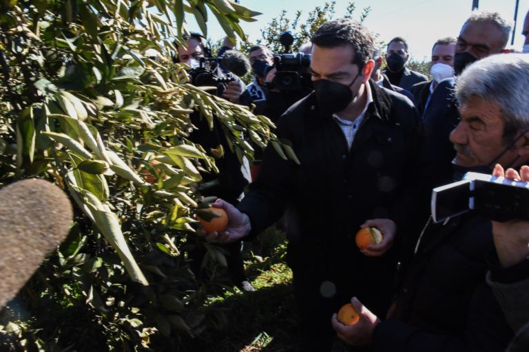 Τσίπρας από Αργολίδα: Άμεσες παρεμβάσεις για την ανακούφιση των παραγωγών