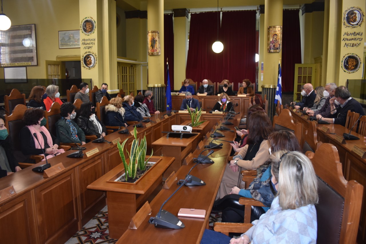 Οικονομική στήριξη στους Γυναικείους Συνεταιρισμούς της Λέσβου από την Περιφέρεια Οικονομική στήριξη στους Γυναικείους Συνεταιρισμούς της Λέσβου από την Περιφέρεια