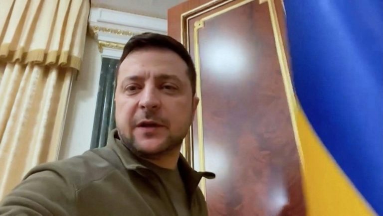 Ο πρόεδρος Ζελένσκι καλεί τους Δυτικούς να αποφασίσουν “το ταχύτερο” για τα MiG-29
