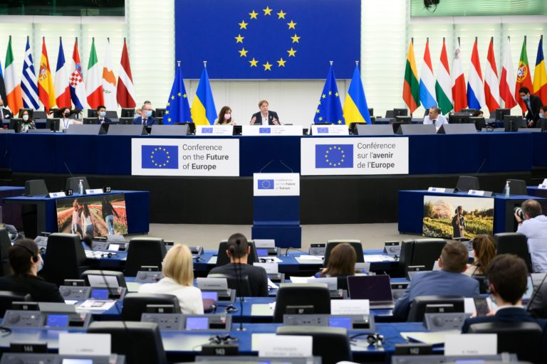 Ευρωβουλή: Οι Ευρωπαίοι Πολίτες εφορμούν με τις τελικές προτάσεις τους για τις αναγκαίες μεταρρυθμίσεις για το Μέλλον της Ευρώπης