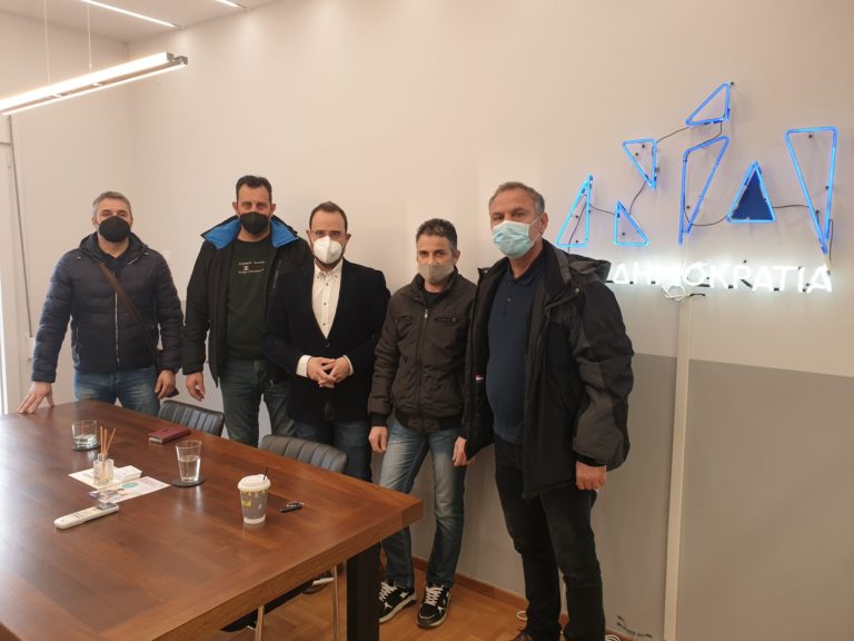 Συνάντηση Μαραβέγια με το Σωματείο Εργαζομένων του 304 ΠΕΒ