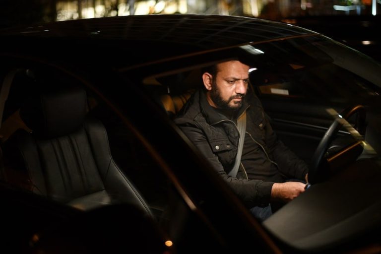 Οδηγός της Uber στην Ουάσιγκτον, ο πρώην υπουργός Οικονομικών του Αφγανιστάν (long read)