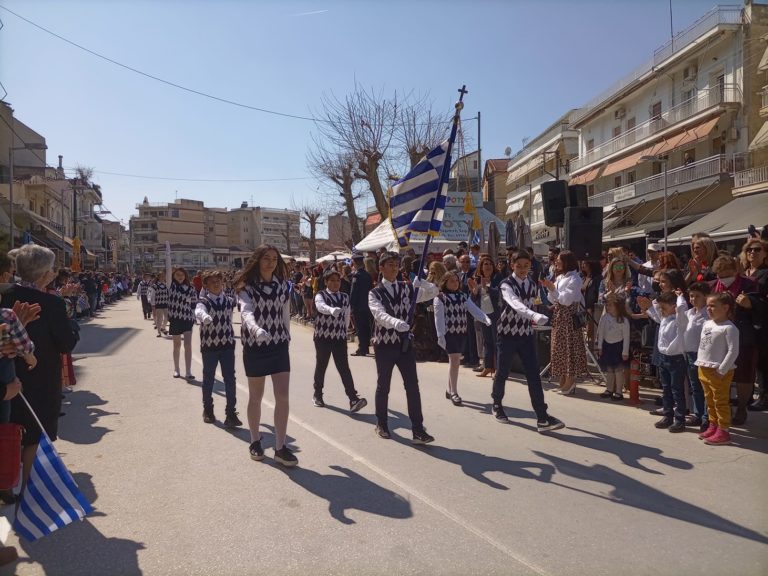 Νιγρίτα: Με λαμπρότητα εορτάστηκε η επέτειος της 25ης Μαρτίου