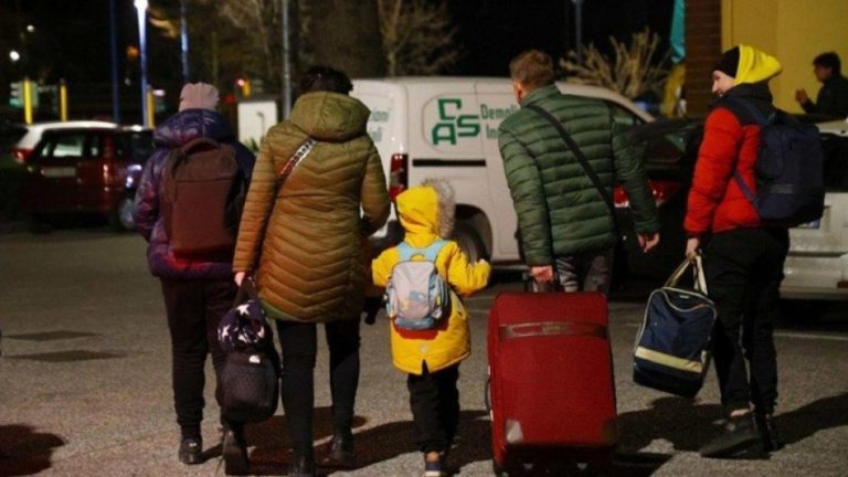 Καβάλα: Προσφέρει φιλοξενία και εργασία σε πρόσφυγες της Ουκρανίας