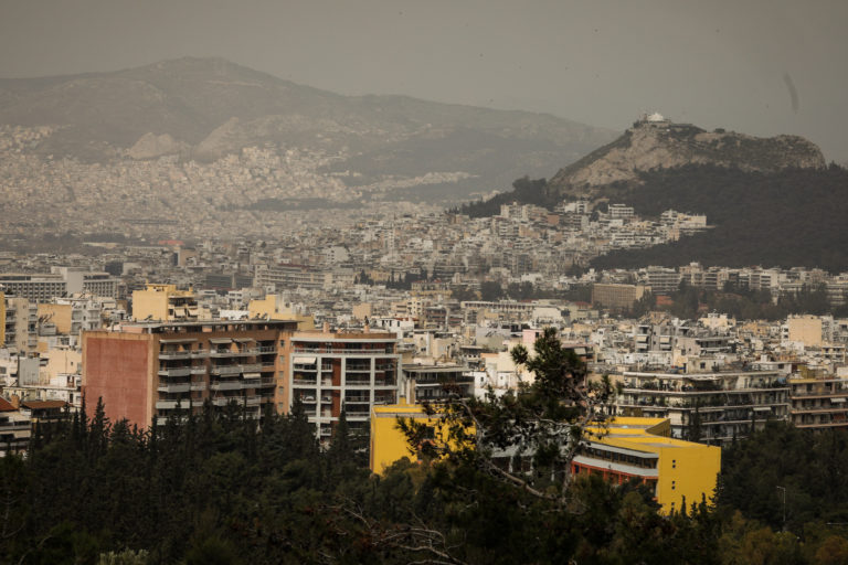 Πόσο επικίνδυνη είναι η αφρικανική σκόνη; –  Τι λέει η πρόεδρος της Ελληνικής Εταιρίας Αλλεργιολογίας (video)