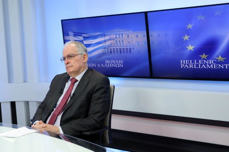 Βουλή: Θετικός στον κορονοϊό με ελαφρά συμπτώματα ο Κων. Τασούλας