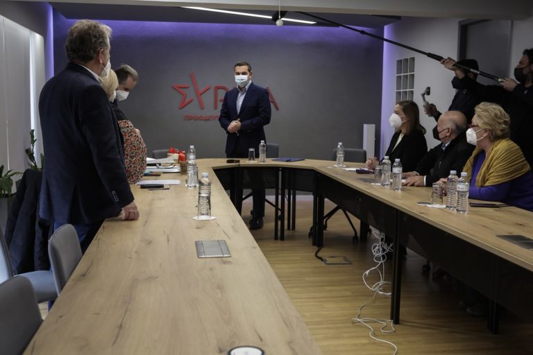 Αλ. Τσίπρας: Ο Κ. Μητσοτάκης εξαπάτησε τους συνταξιούχους (video)