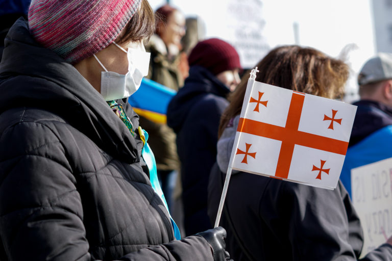 Δωρεάν μετάβαση των ουκρανών προσφύγων στα κέντρα καταγραφής με τα ΚΤΕΛ