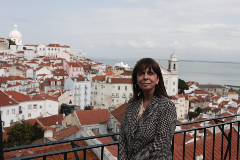 Η Κ. Σακελλαροπούλου τιμήθηκε με το Χρυσό Κλειδί της πόλης της Λισαβόνας