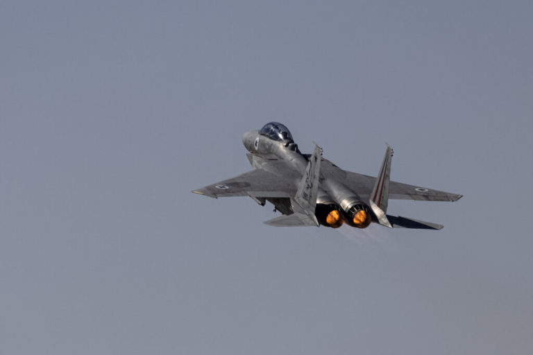 Σαουδική Αραβία: Συντριβή μαχητικού αεροσκάφους, νεκροί οι δύο επιβαίνοντες