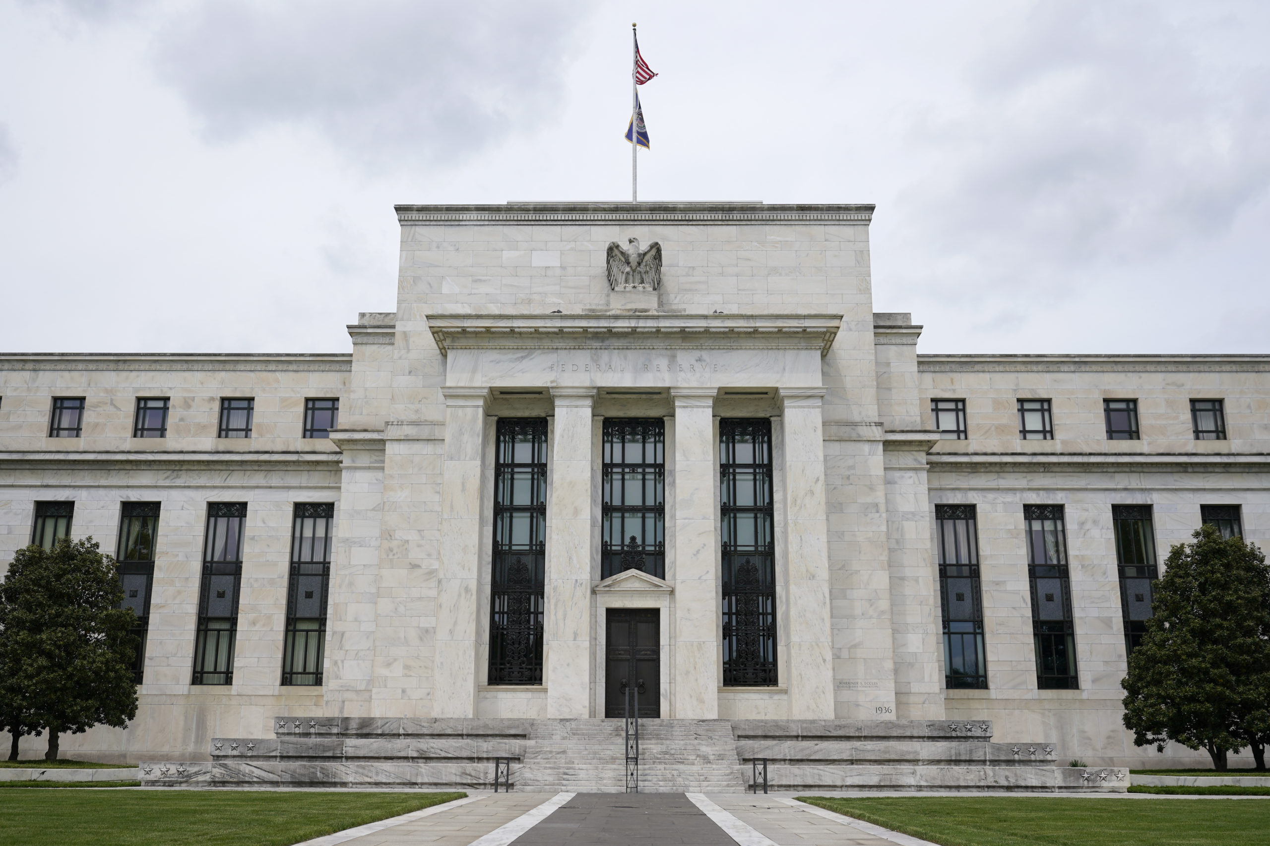Fed: Αναγκαία η καταπολέμηση του πληθωρισμού – Δεν προσπαθούμε να προκαλέσουμε ύφεση
