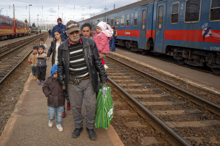 Πέντε χώρες της ανατ. Ευρώπης εγκαταλείπουν τις τράπεζες IIB και IBEC μετά τη ρωσική εισβολή