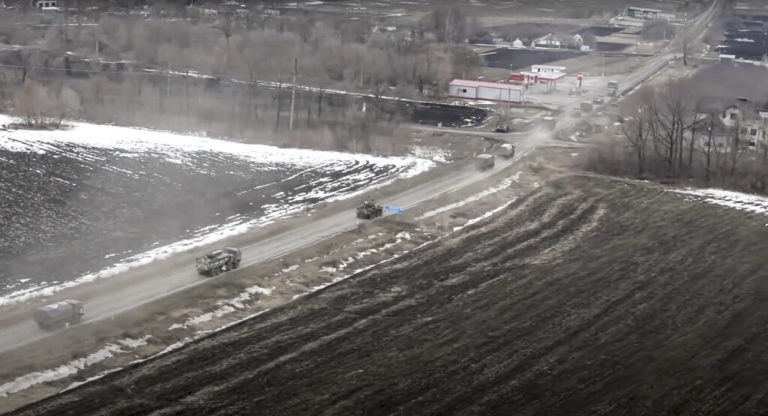 Ουκρανία: Ρώσοι στρατιώτες κατευθύνονται προς τον πυρηνικό σταθμό της Ζαπορίζια (δήμαρχος Ενερχοντάρ)