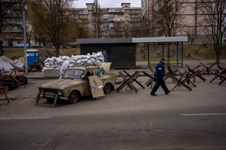 Ουκρανία: Εξαντλούνται τα τρόφιμα και τα φάρμακα στη Χερσώνα