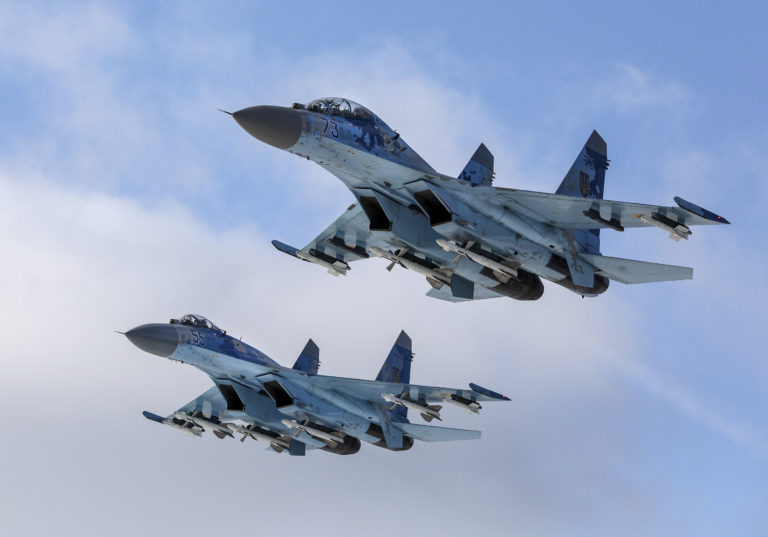 Ο Ζελένσκι ζητά στρατιωτικά αεροσκάφη και μποϊκοτάρισμα του ρωσικού πετρελαίου