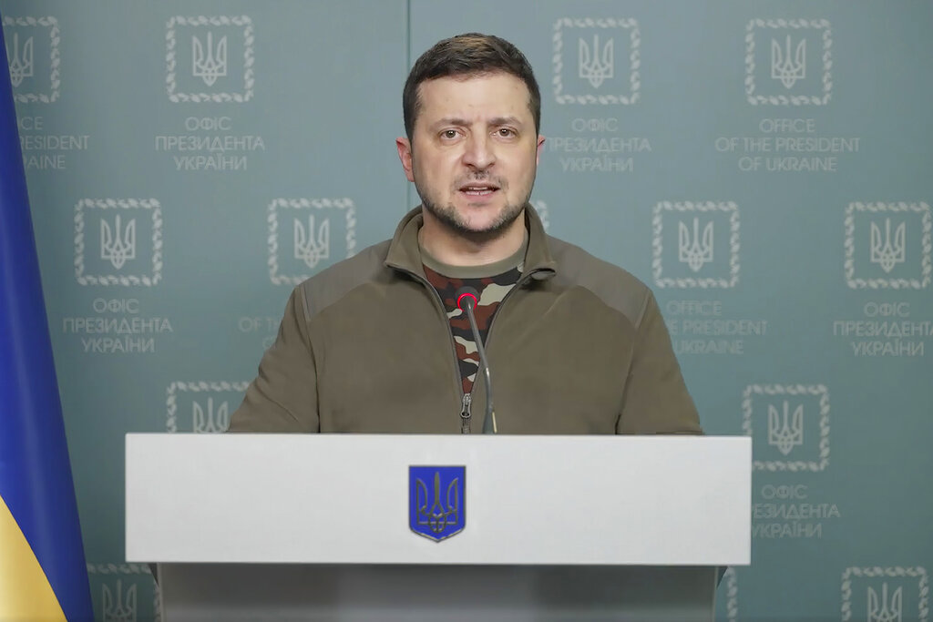 Ζελένσκι: To θράσος του επιτιθέμενου είναι ένα σαφές μήνυμα ότι οι κυρώσεις της Δύσης δεν είναι αρκετές Ζελένσκι: To θράσος του επιτιθέμενου είναι ένα σαφές μήνυμα ότι οι κυρώσεις της Δύσης δεν είναι αρκετές
