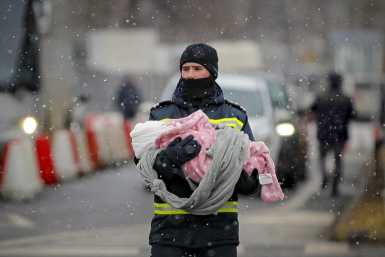 Μόσχα: Κατάπαυση πυρός από την Τρίτη 9 π.μ. σε περιοχές της Ουκρανίας για διάνοιξη ανθρωπιστικών διαδρόμων
