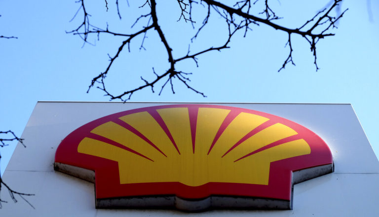 Η Shell αποσύρεται από το ρωσικό πετρέλαιο και το φυσικό αέριο – Ζητά συγγνώμη που άργησε