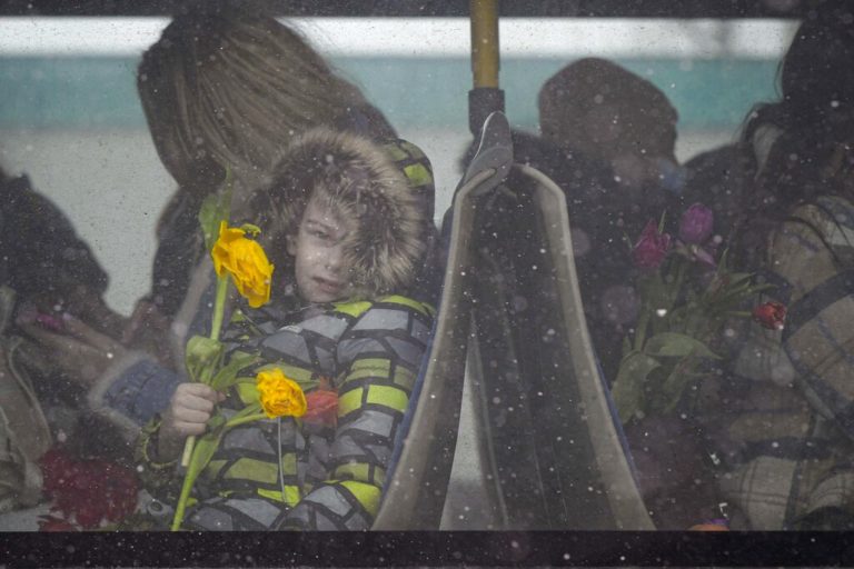 Περισσότερα από 3,3 εκατομμύρια πρόσφυγες έχουν φύγει από την Ουκρανία