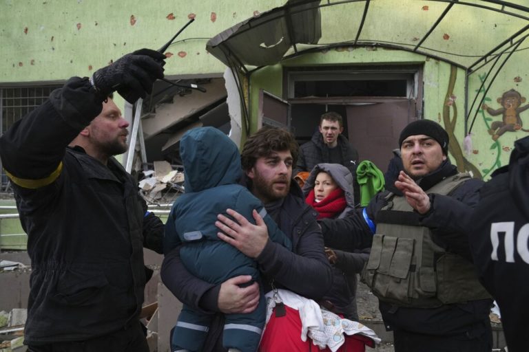 Ουκρανία: Μεγάλη προσπάθεια απεγκλωβισμού αμάχων στη Μαριούπολη