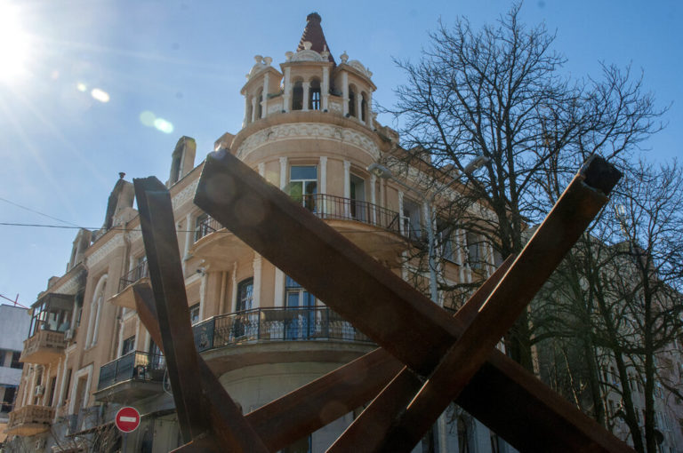 Κ. Λάβδας: Ο έλεγχος της Αζοφικής Θάλασσας έχει χαθεί για την Ουκρανία – Το ζητούμενο είναι τώρα ο Εύξεινος Πόντος