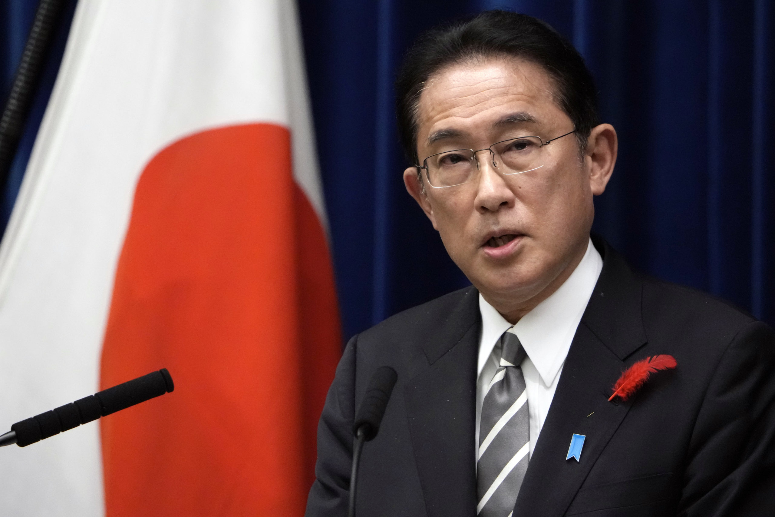 Ο Ιάπωνας πρωθυπουργός βλέπει όλο και μεγαλύτερη πιθανότητα να χρησιμοποιήσει η Ρωσία πυρηνικά όπλα