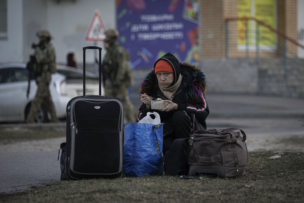 Τα σύνορα της Πολωνίας πέρασαν 2,1 εκατ. Ουκρανοί πρόσφυγες – Μειωμένες οι προσφυγικές ροές (video)