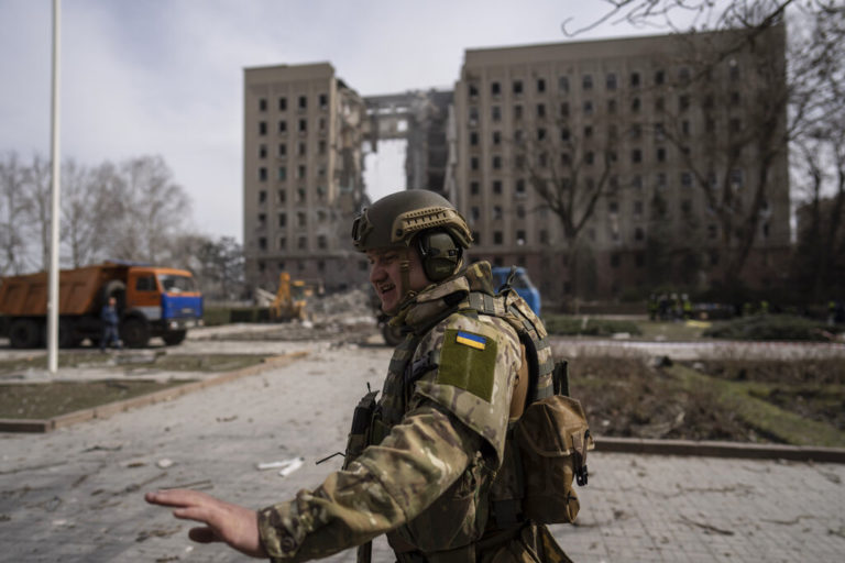 Ουκρανία: Περιορίζει τις επιθέσεις σε Κίεβο και Τσερνίχιβ η Ρωσία – Πού οδήγησαν οι διαπραγματεύσεις