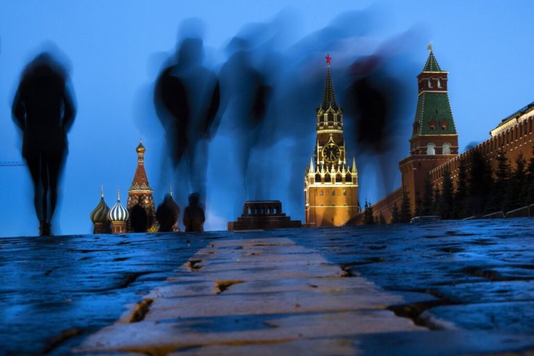 Η Μόσχα απαγορεύει την είσοδο στη Ρωσία σε ευρωπαίους ηγέτες και ευρωβουλευτές