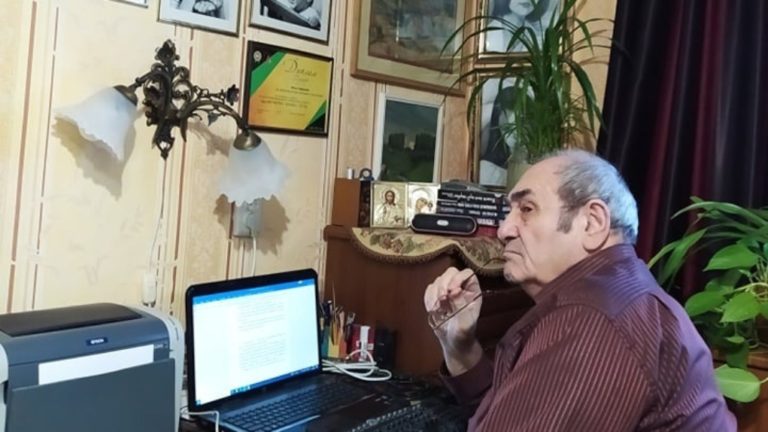 «Περιμένοντας τις βόμβες στο πολιορκημένο Κίεβο»-Επικοινωνία με τον Ι.Αβράμοφ