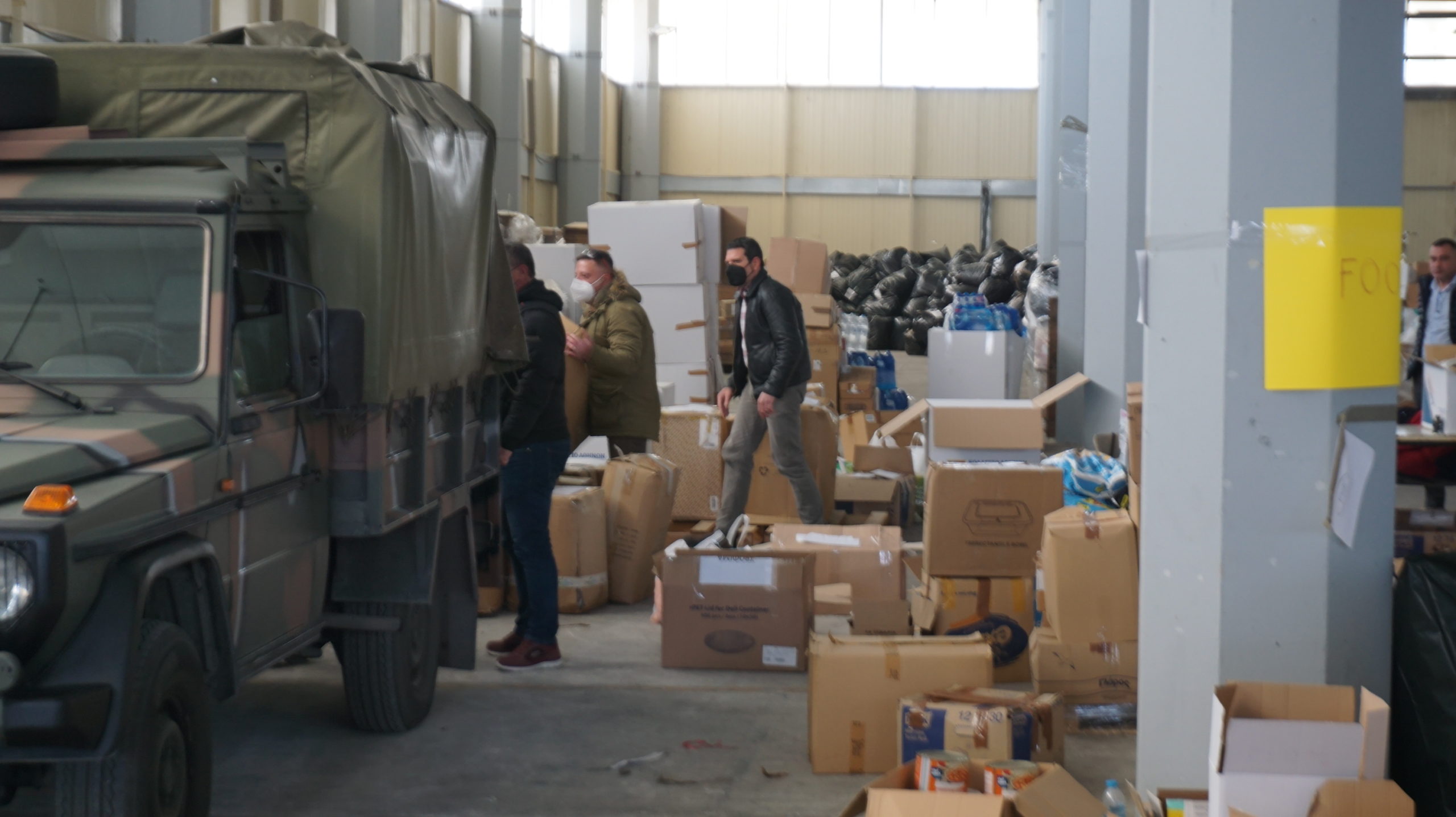 Στο Κέντρο Συλλογής Βοήθειας για την Ουκρανία – Πώς μπορούμε να βοηθήσουμε 3